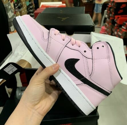 , Air Jordan 1 Mid Black Pink, izedge shop